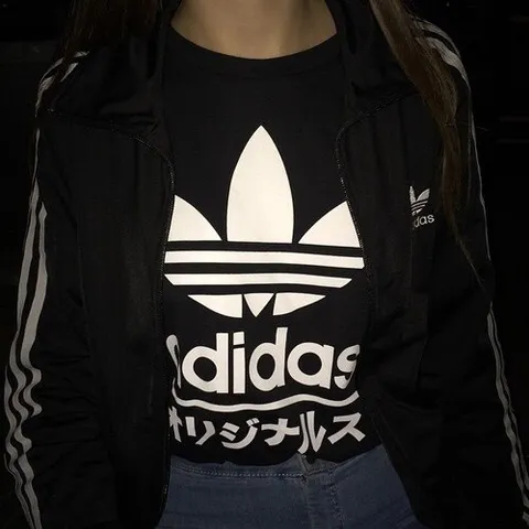 avatar-34a75323-fd25-4d35-921b-a8aa9e0b6ab6.jpg