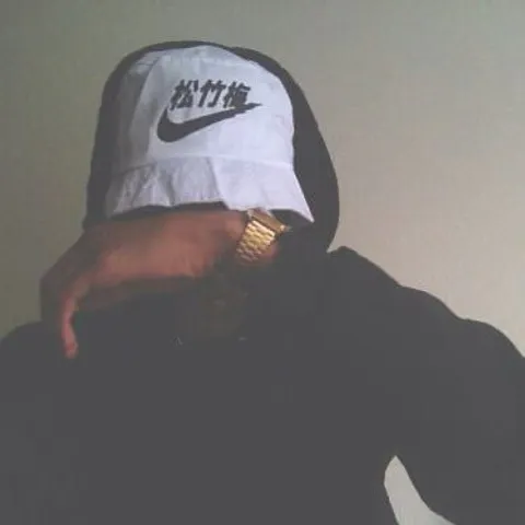 avatar-68d00f7b-1633-4029-b883-83d3cb38ec15.jpg