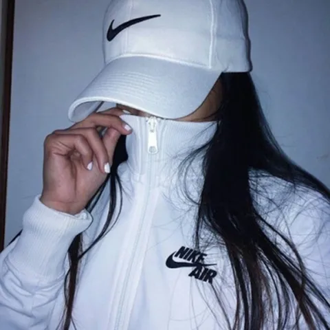 avatar-8f21d9f4-5da1-4853-863f-8e3b2f212fa3.jpg