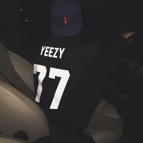 avatar-cee12f10-0ae8-461f-a1da-ae8b4b863312.jpg